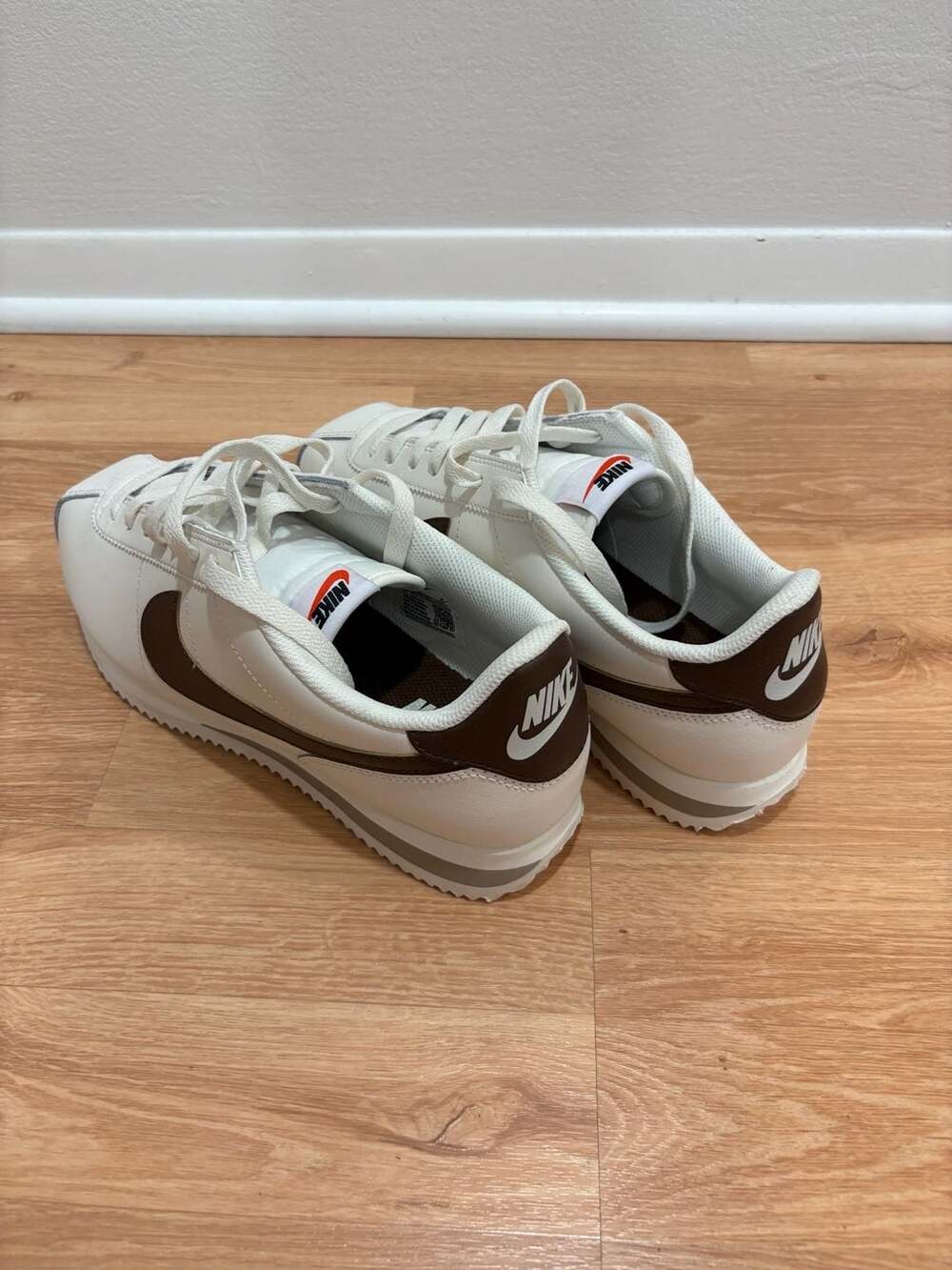 Nike Cortez Women's Shoes Sail/Cacao Wow DN1791-104 Size 9.5 - Picture 2 of 4